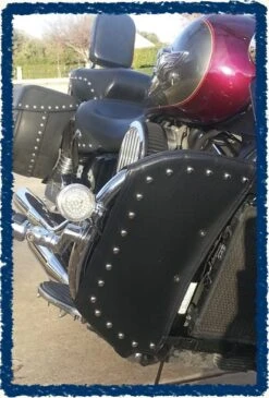 Sage Brush Engine Guard Chaps - Vulcan 1500 Classic FI With OEM Bar