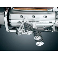 Kuryakyn Ergo II Cruise Mounts 6" Arms W/ Dually ISO-Pegs - Goldwing 1800 -COB Motorcycle Shop KY4056 01