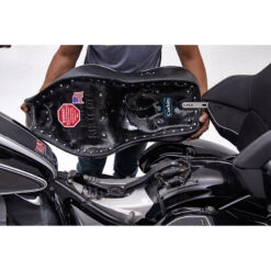Corbin BMW-R18-TC-DT-E Dual Touring Seat, Heated For BMW R 18 Transcontinental (2022-) -COB Motorcycle Shop corbin bmw r18 tc dt dual touring seat image14