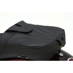 Corbin T-TBC-14-DT Dual Touring Seat(no Heat) For Triumph Thunderbird '14-'17 22 Corbin T-TBC-14-DT Dual Touring Seat(no Heat) For Triumph Thunderbird '14-'17 -COB Motorcycle Shop corbin t tbc 14 dt dual touring seat no heat image5