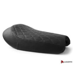 Luimoto 10191101 Vintage Diamond Rider Seat Cover Triumph Street Scrambler (2019-) 16 Luimoto 10191101 Vintage Diamond Rider Seat Cover Triumph Street Scrambler (2019-) -COB Motorcycle Shop luimoto 10191101 vintage diamond rider seat cover image7