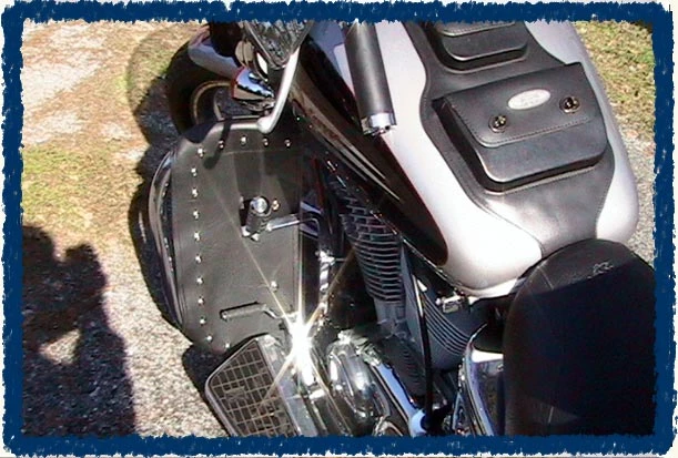 Sage Brush Engine Guard Chaps - Shadow 1100 Spirit With MC Enterprises Bar 4 Sage Brush Engine Guard Chaps - Shadow 1100 Spirit With MC Enterprises Bar - Image 2