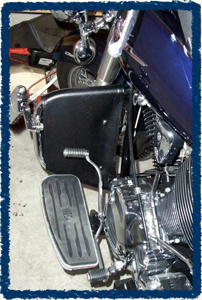 Sage Brush Engine Guard Chaps For V-Star 1100 With Barons Bar 3 Sage Brush Engine Guard Chaps For V-Star 1100 With Barons Bar